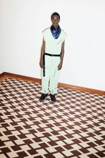 Look 2